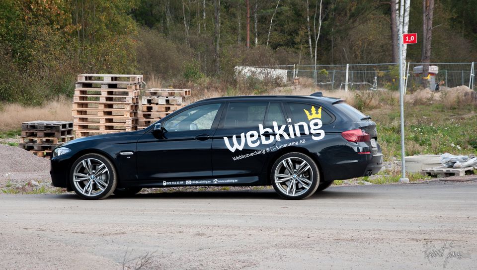 BMW 530d with webking graphics