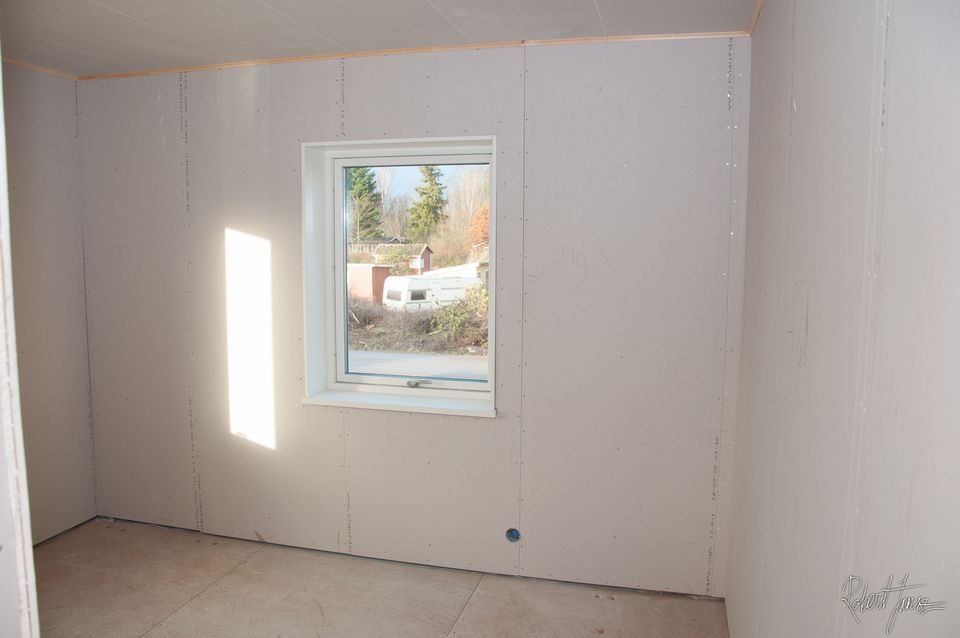 Hobby room - drywalled
