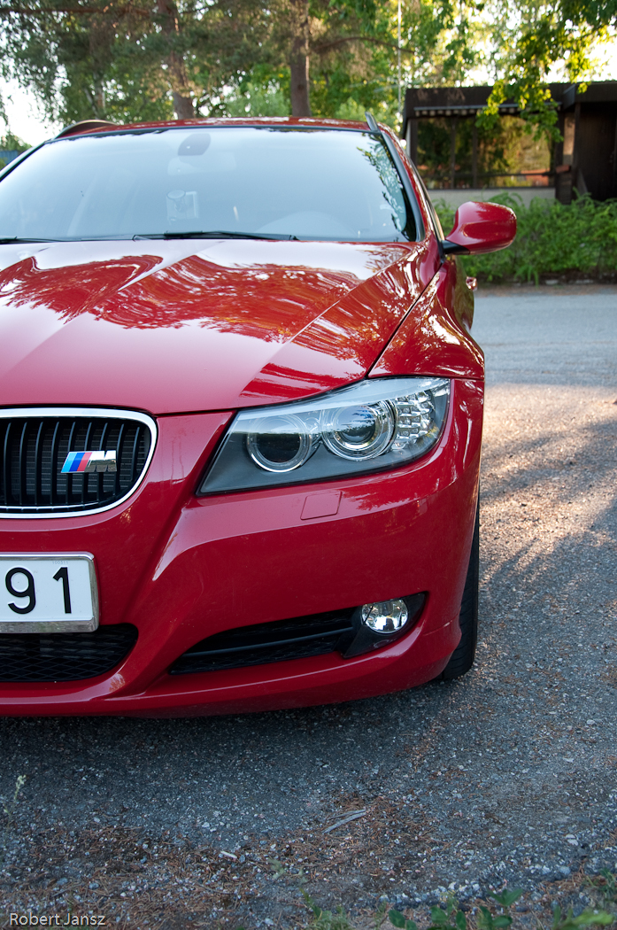 M-Sport front emblem