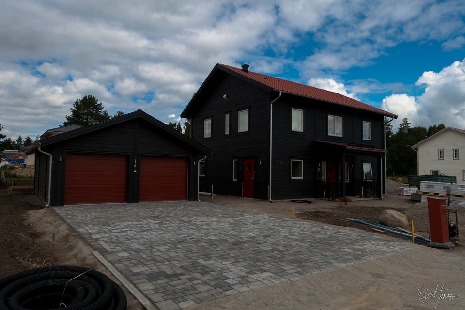 Paver driveway finished